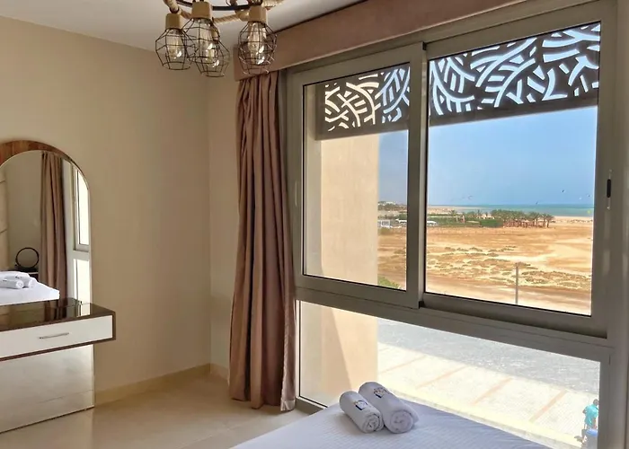 Charming 2bdr W Sea & Pool View Free & Pool Access Appartement
