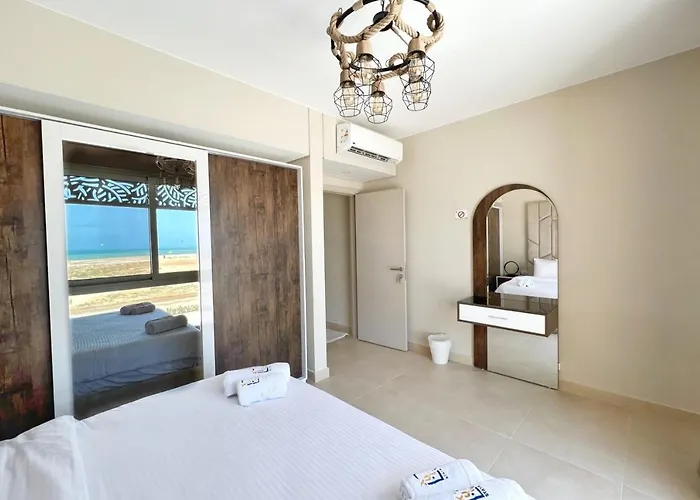 Charming 2bdr W Sea & Pool View Free & Pool Access Appartement *