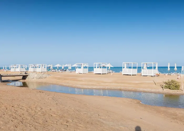Charming 2bdr W Sea & Pool View Free & Pool Access Appartement *
